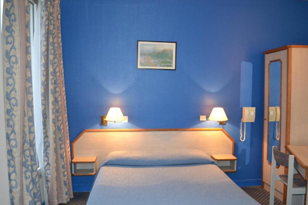 Single Room,942522896:JPEG
